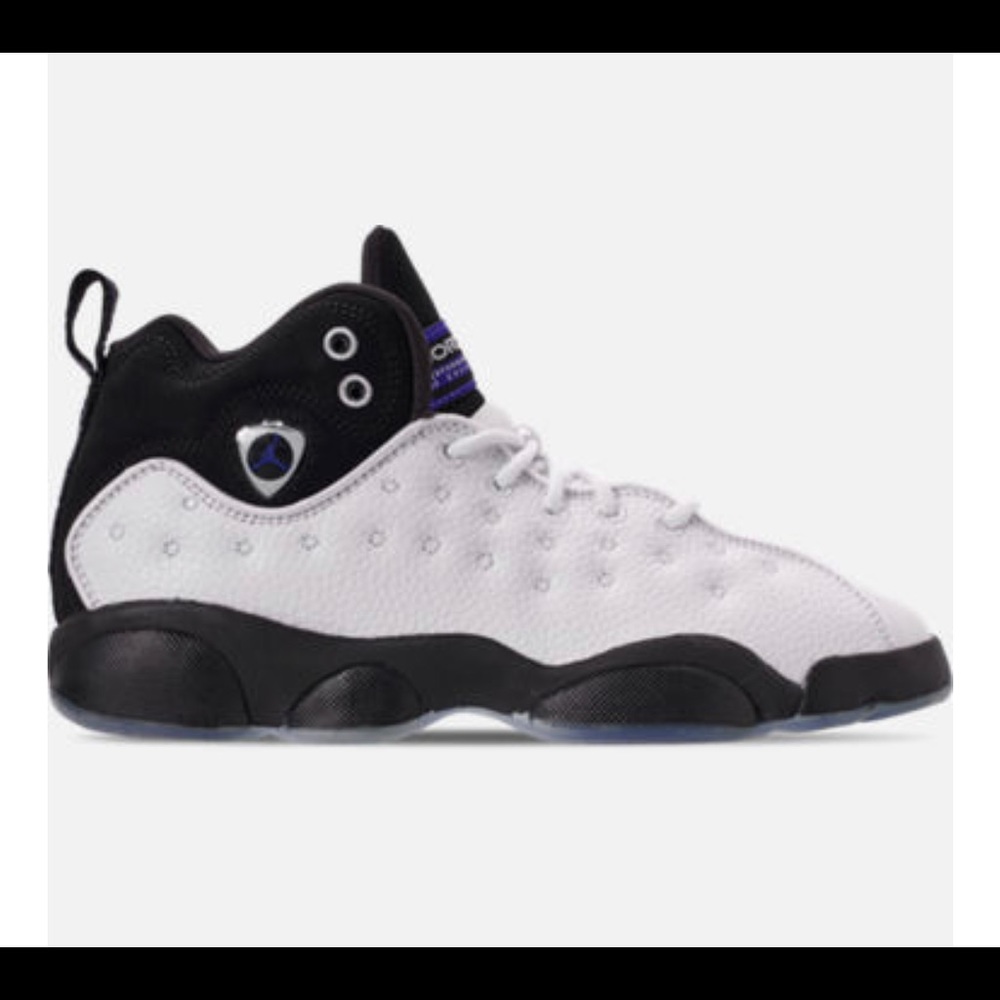 Big Kids’ Jordan Jumpman II (size 7)